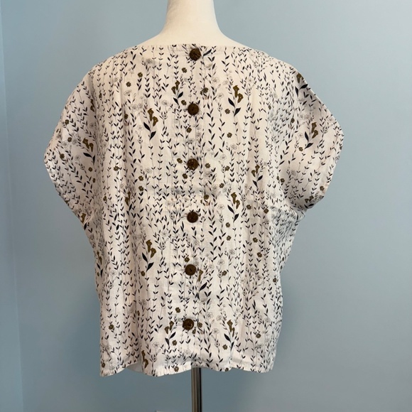 Cynthia Rowley Women’s 100% Linen Button Back Floral Top Size M - Picture 3 of 7